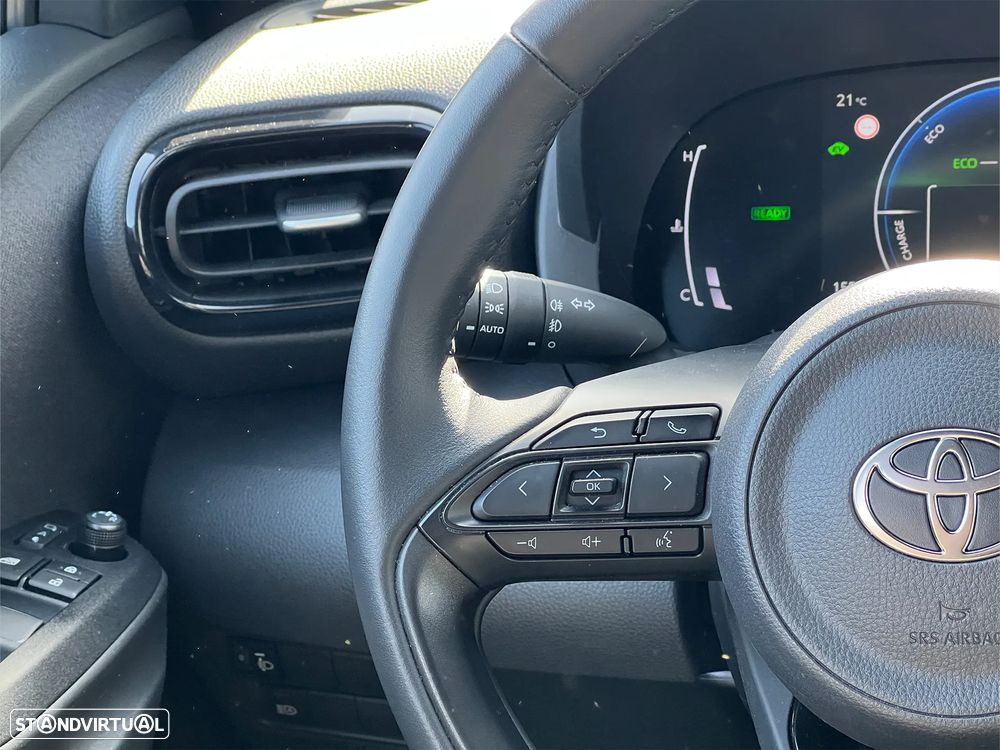 Toyota Yaris Cross 1.5 HDF Square Collection - 12