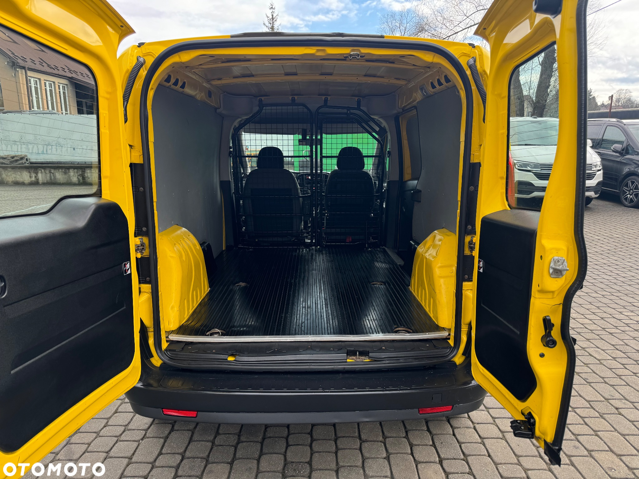 Fiat Doblo - 11