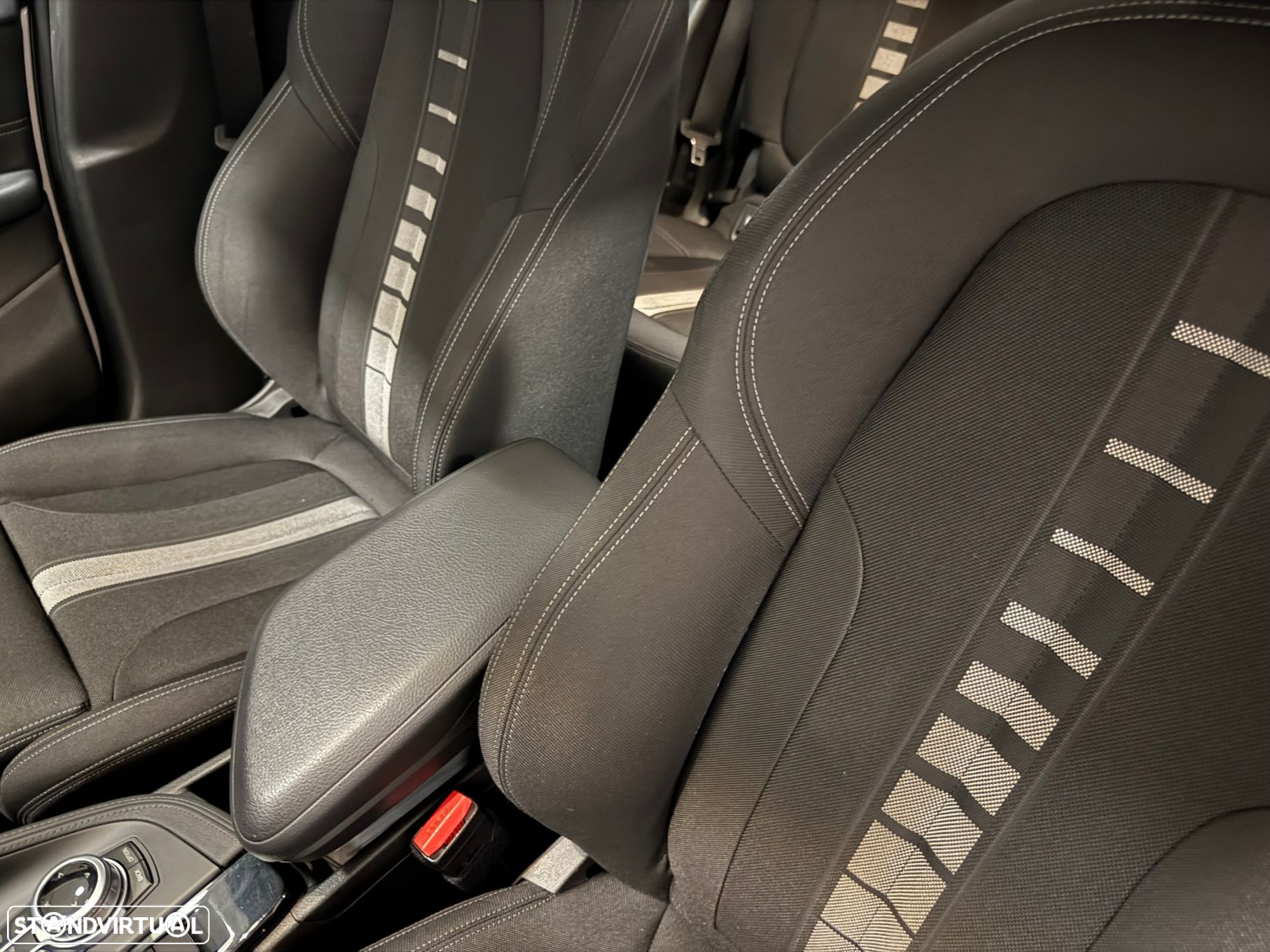 BMW X1 18 d sDrive Line Sport - 27