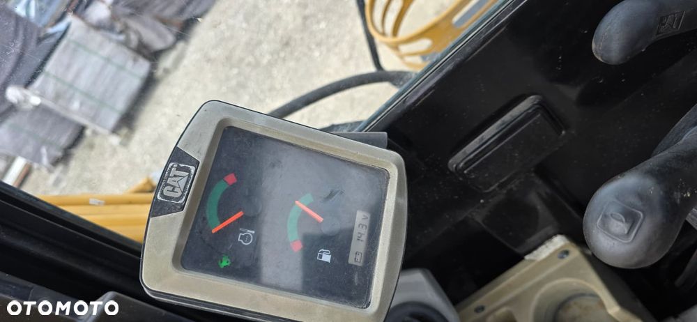 Caterpillar 305.5E2 - 4