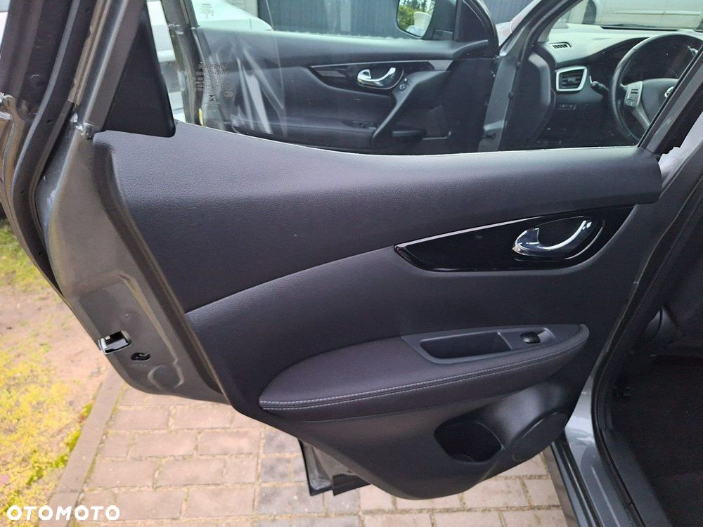 Nissan Qashqai - 12
