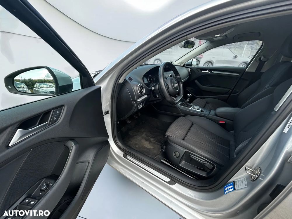 Audi A3 Limuzina 2.0 TDI S line Sportpaket - 14
