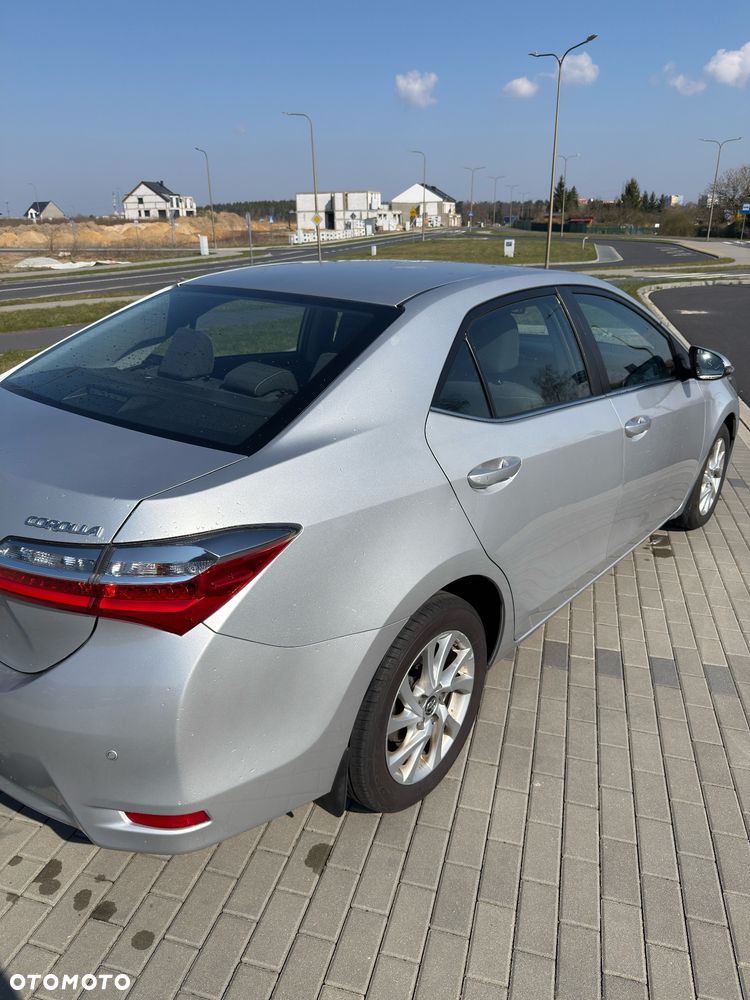 Toyota Corolla 1.6 Comfort - 3