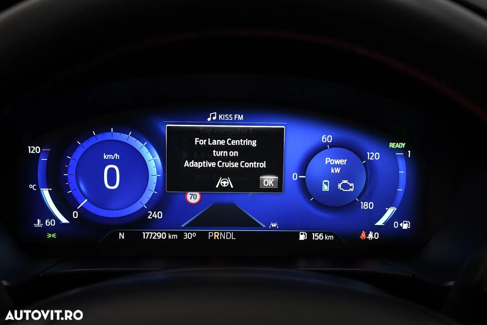 Ford Kuga 2.5 Duratec FHEV ST-LINE - 37