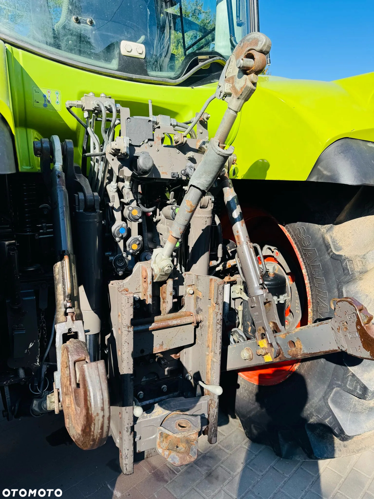 Claas Nexos 210F - 10