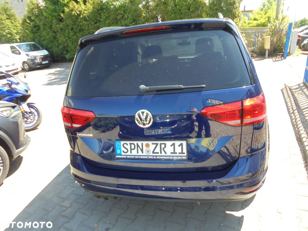 Volkswagen Touran 2.0 TDI SCR DSG IQ.DRIVE - 36