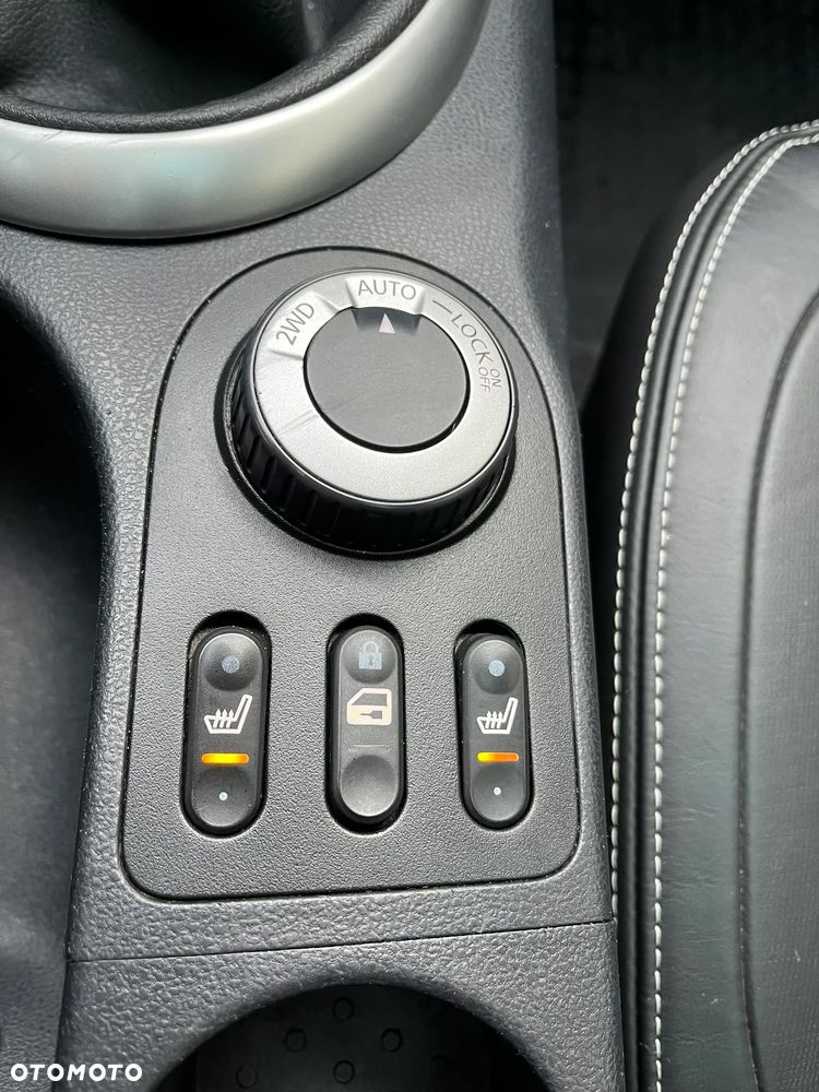 Nissan Qashqai 2.0 4 x 4 tekna - 33