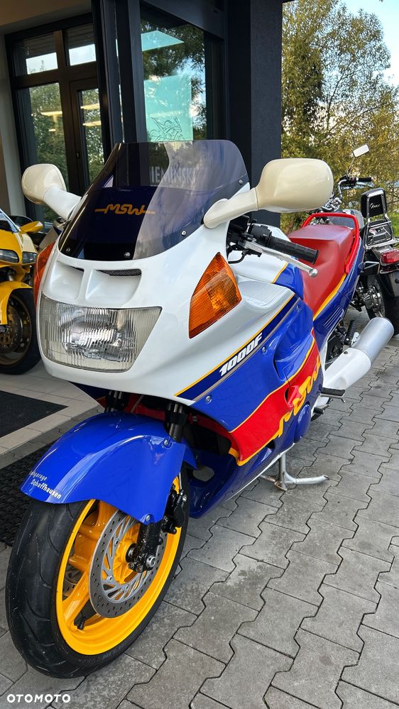 Honda CBR - 21