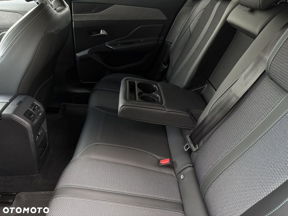 Peugeot 308 1.2 PureTech Allure S&S - 12