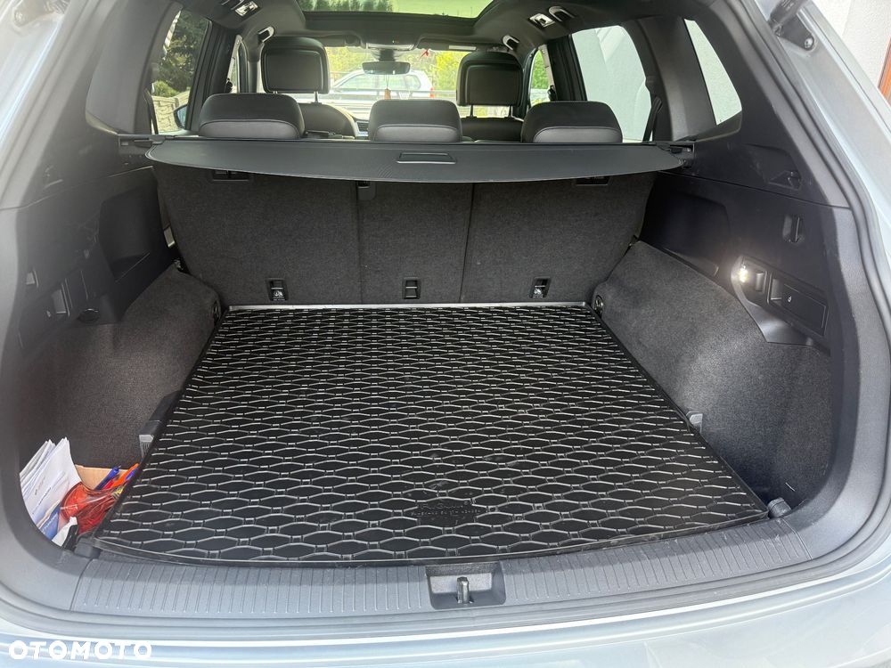 Volkswagen Tiguan Allspace 2.0 TDI SCR 4Motion DSG R-Line - 10