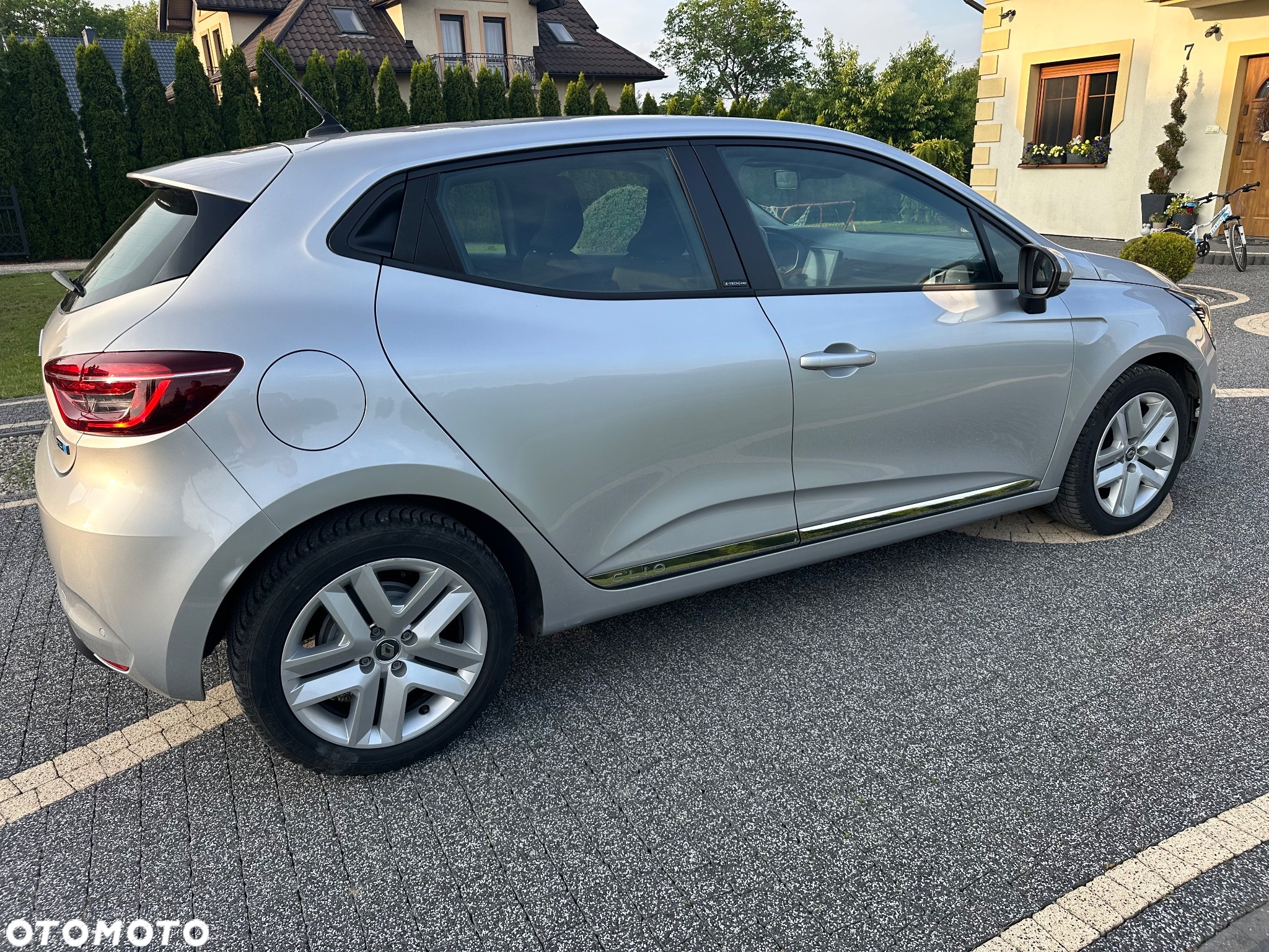 Renault Clio E-TECH Full Hybrid 145 TECHNO - 5