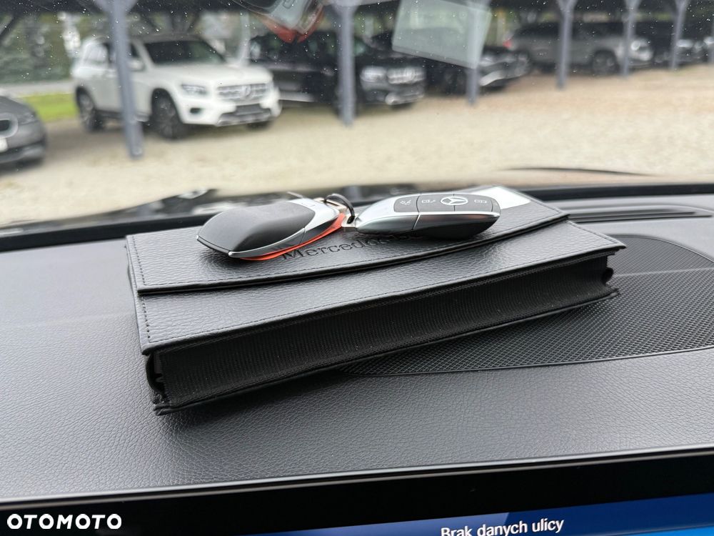 Mercedes-Benz GLB 220 d 8G-DCT AMG Line - 25