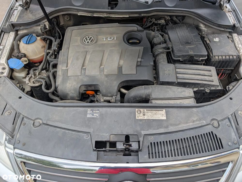 Volkswagen Passat Variant 1.6 TDI BlueMotion - 17