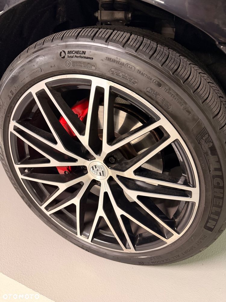 Porsche Macan - 29