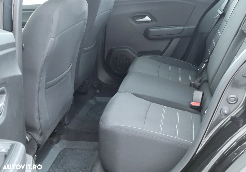 Dacia Logan TCe 90 MT6 Journey - 12