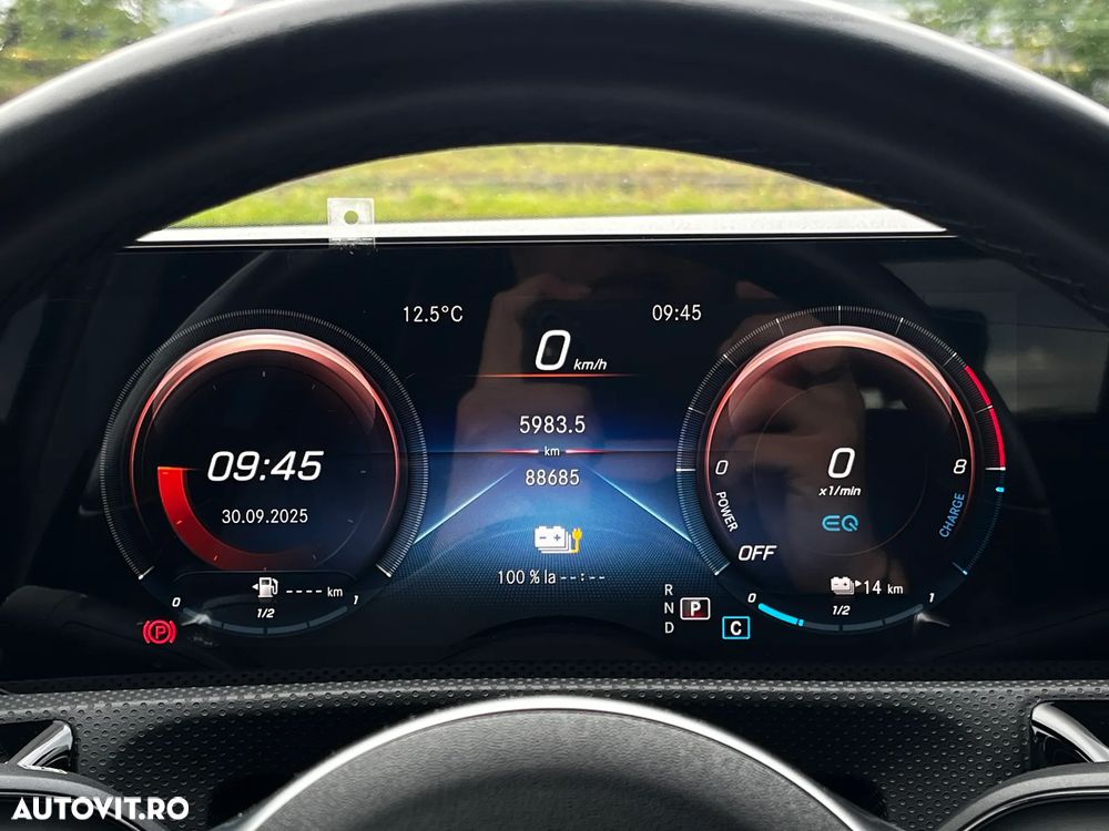 Mercedes-Benz A 250 e 8G-DCT AMG Line - 14