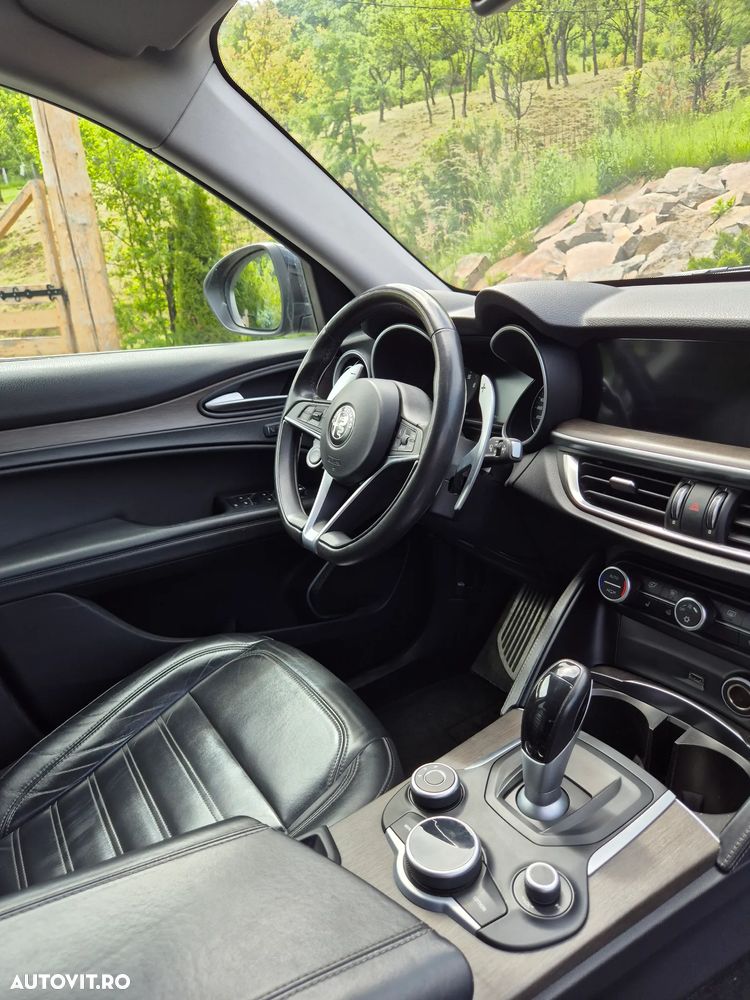 Alfa Romeo Stelvio 2.0 Turbo 16V AT8-Q4 Super - 7