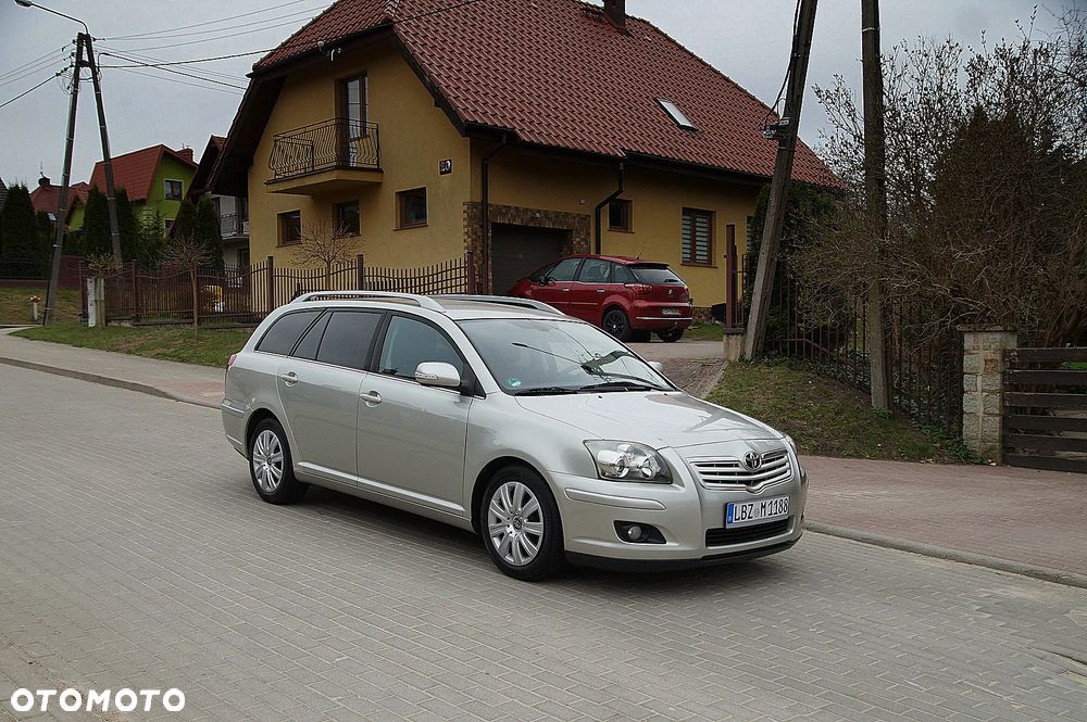 Toyota Avensis 1.8 VVT-i Sol Premium - 8