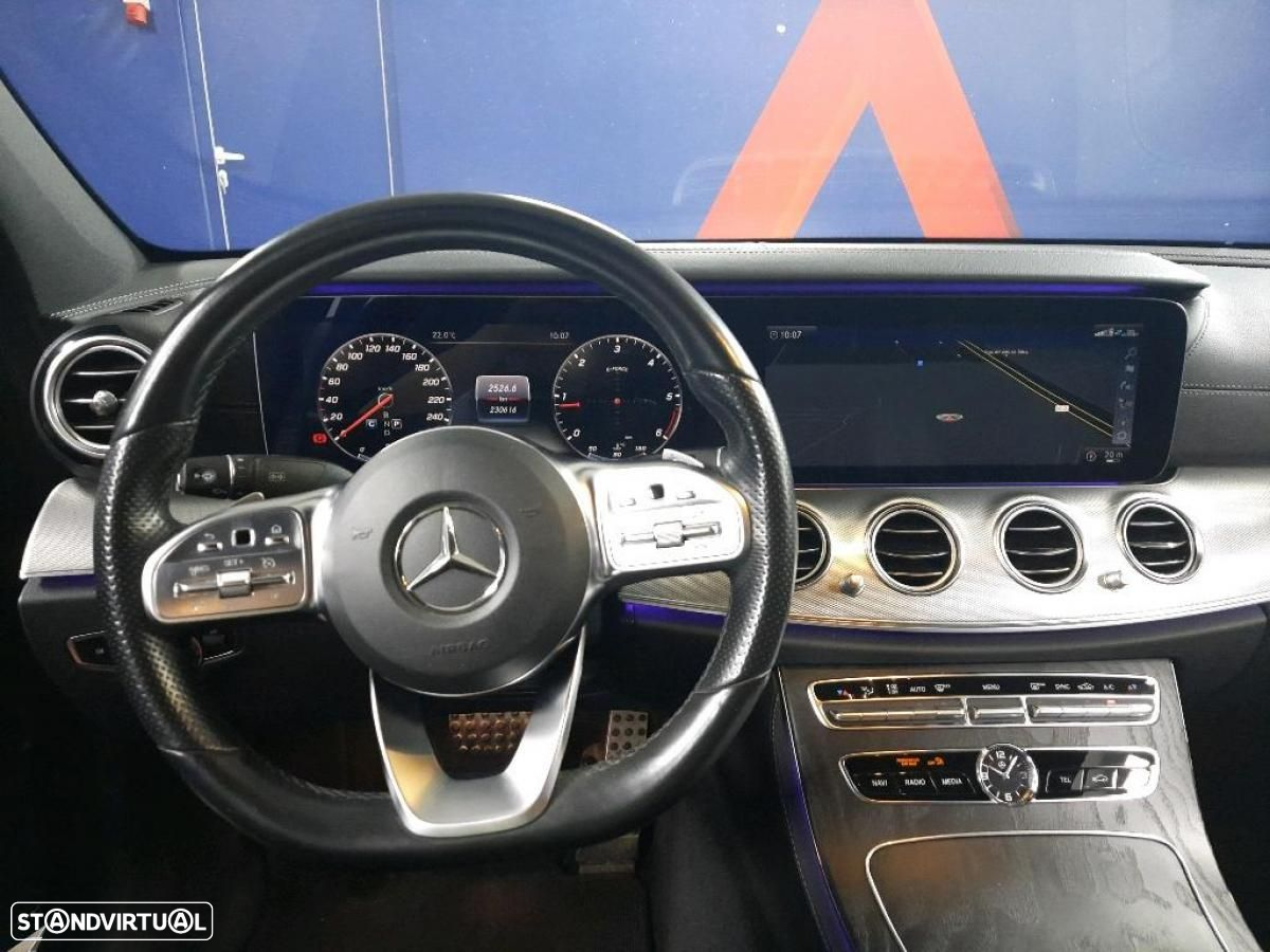 Mercedes-Benz E 220 d AMG - 8