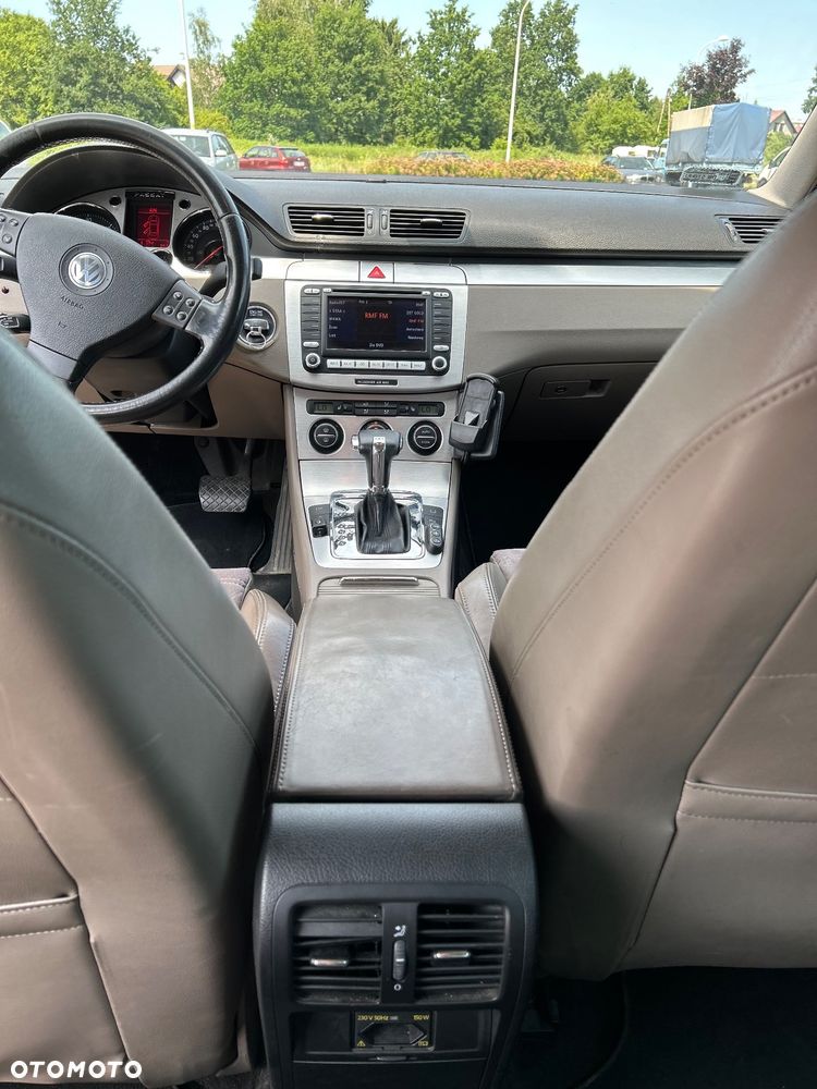 Volkswagen Passat - 9