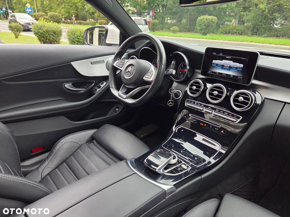 Mercedes-Benz Klasa C 200 4-Matic 9G-TRONIC - 28