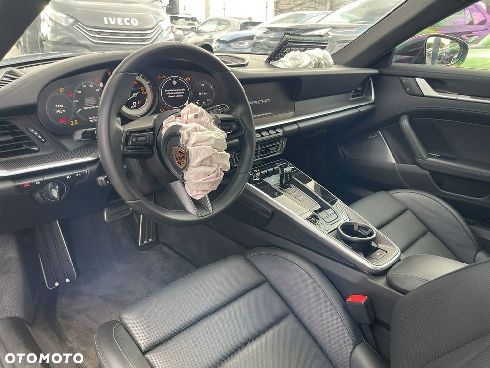 Porsche 911 911Turbo S - 16