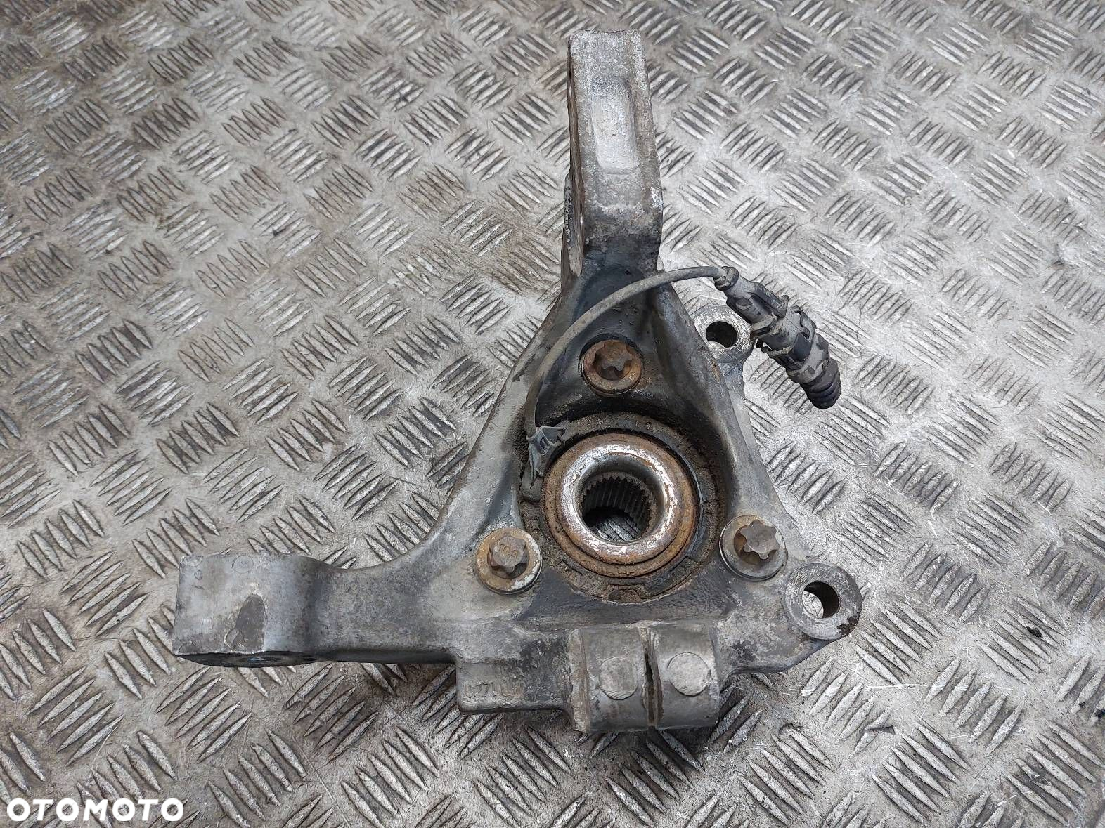 PIASTA ZWROTNICA LEWY PRZÓD OPEL VECTRA C 2.2 16V 90400271 - 3