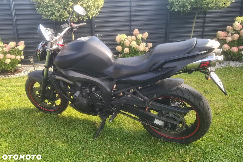 Yamaha FZ6 - 2