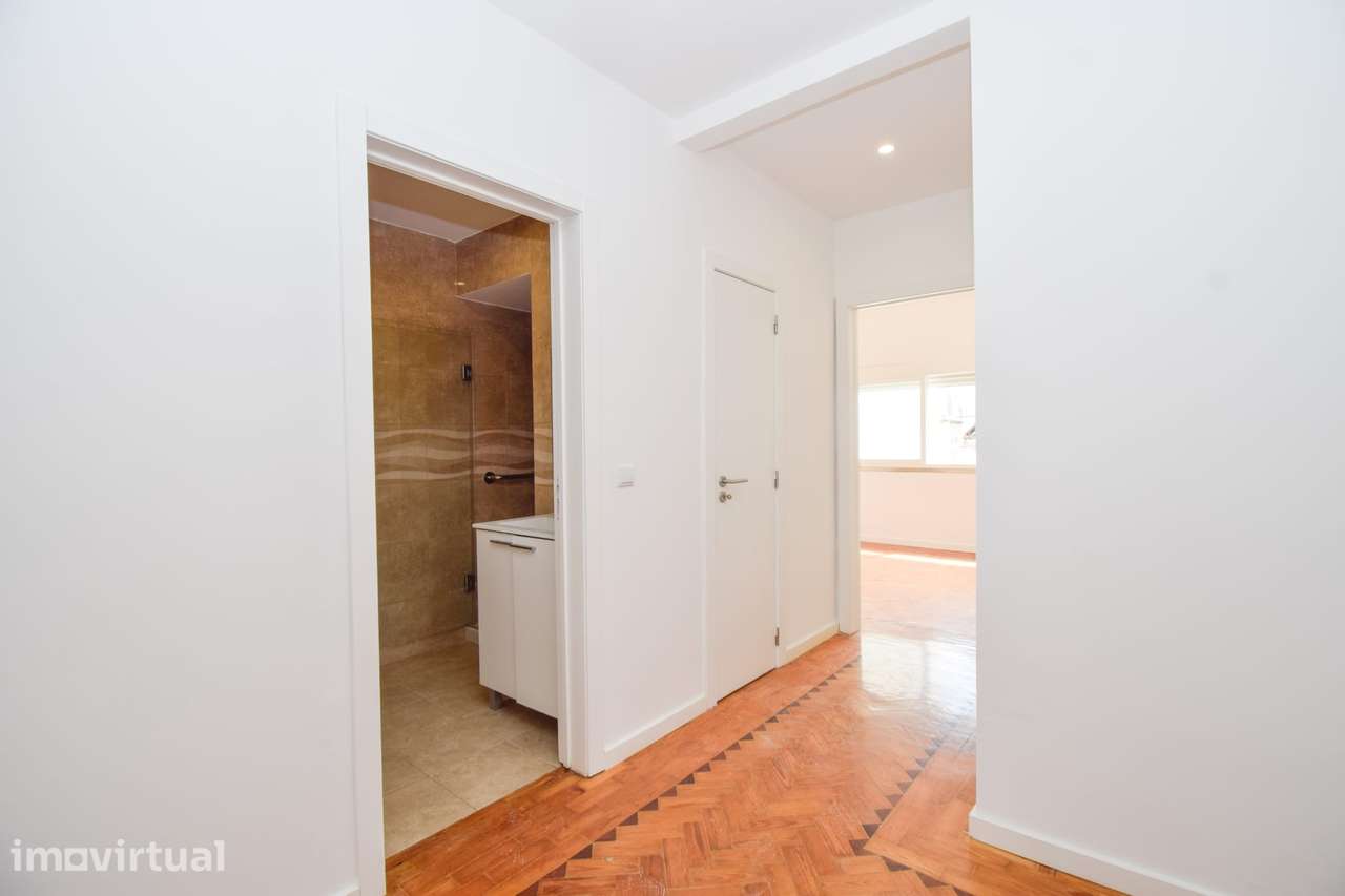 Apartamento T2 à venda em Lisboa - Grande imagem: 3/22