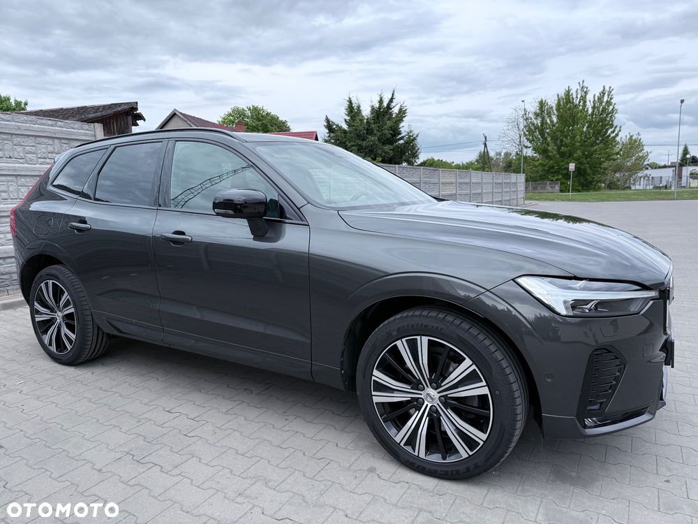 Volvo XC 60 B4 D Plus Dark - 11
