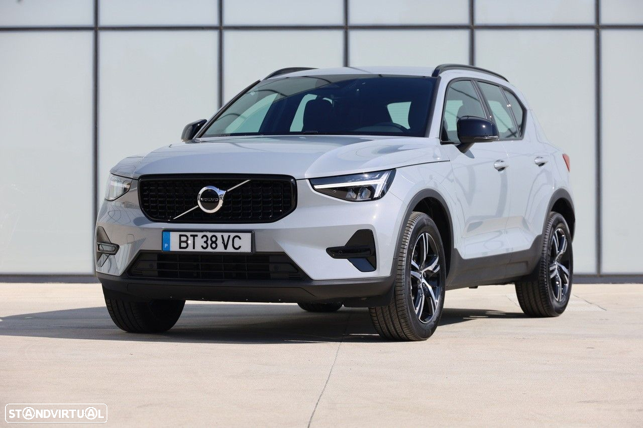 Volvo XC 40 2.0 B3 Plus Dark - 26