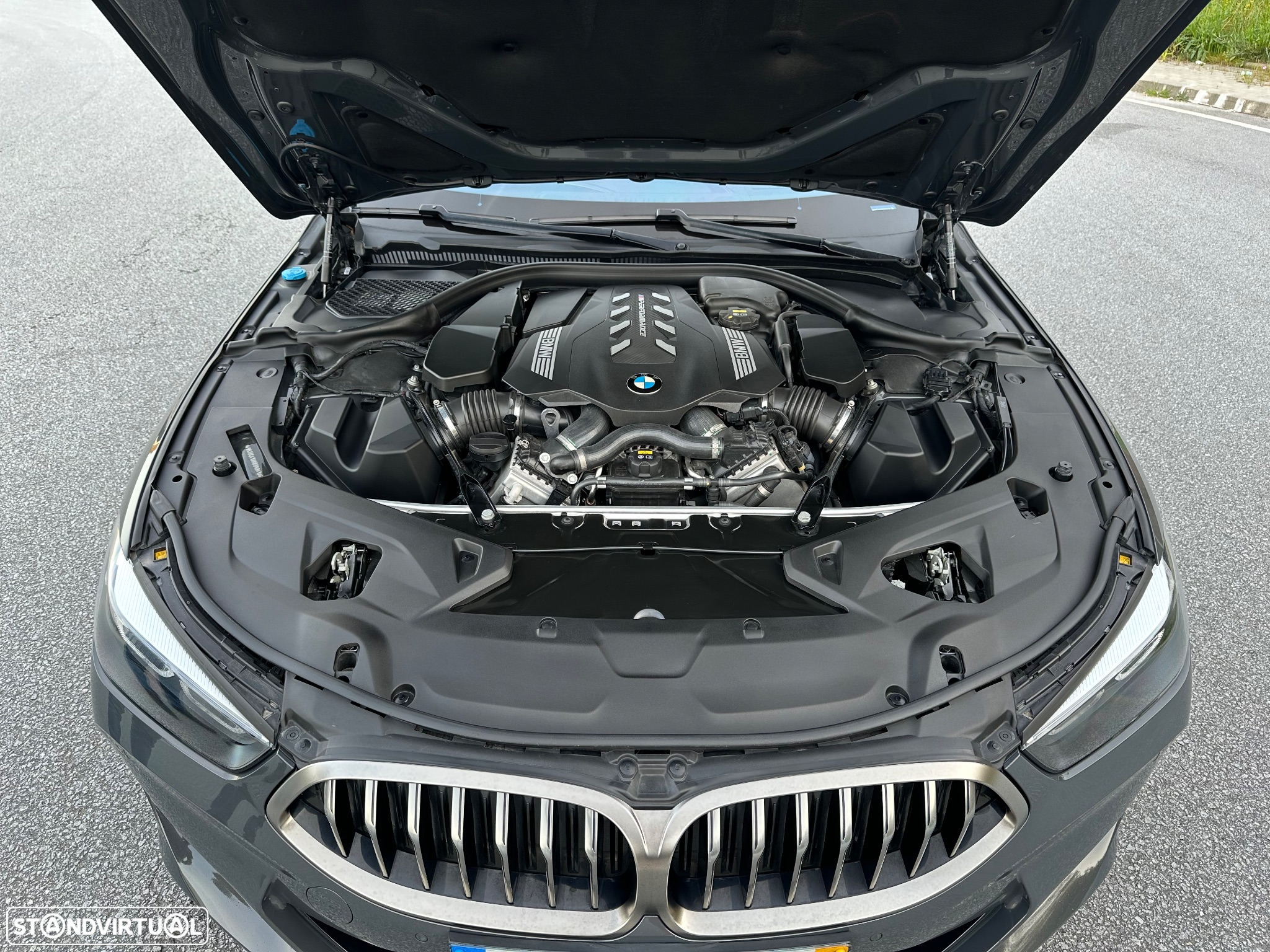 BMW M850i xDrive - 22