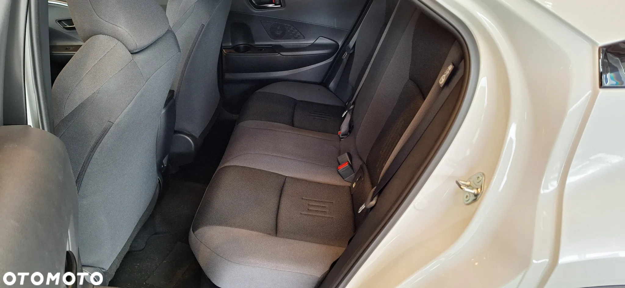 Toyota C-HR 2.0 PHEV Style - 14