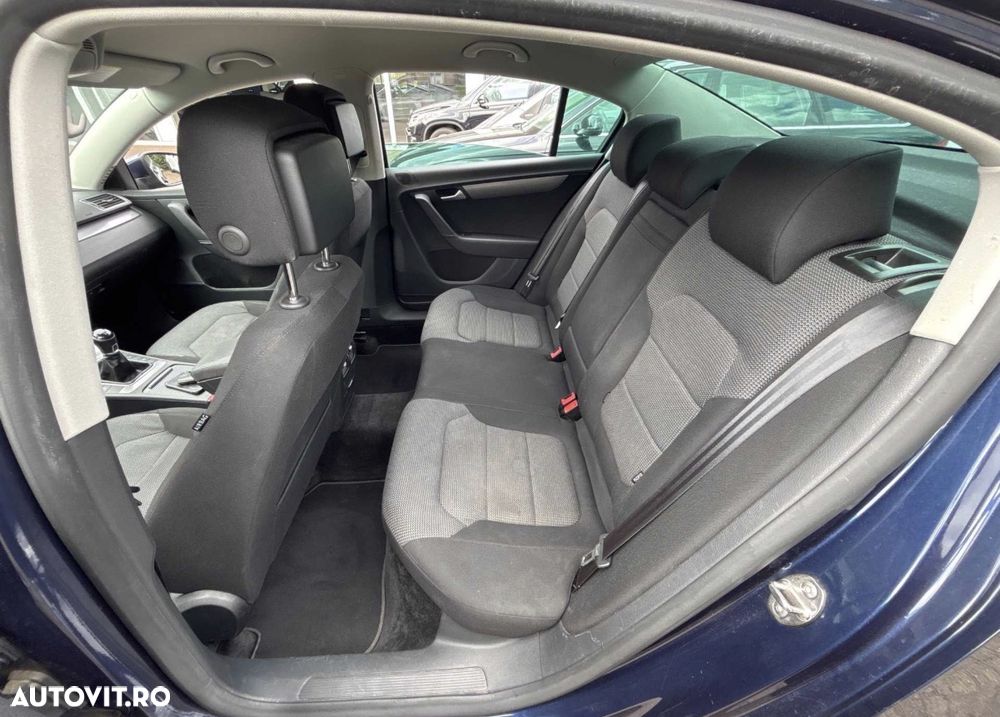 Volkswagen Passat - 7