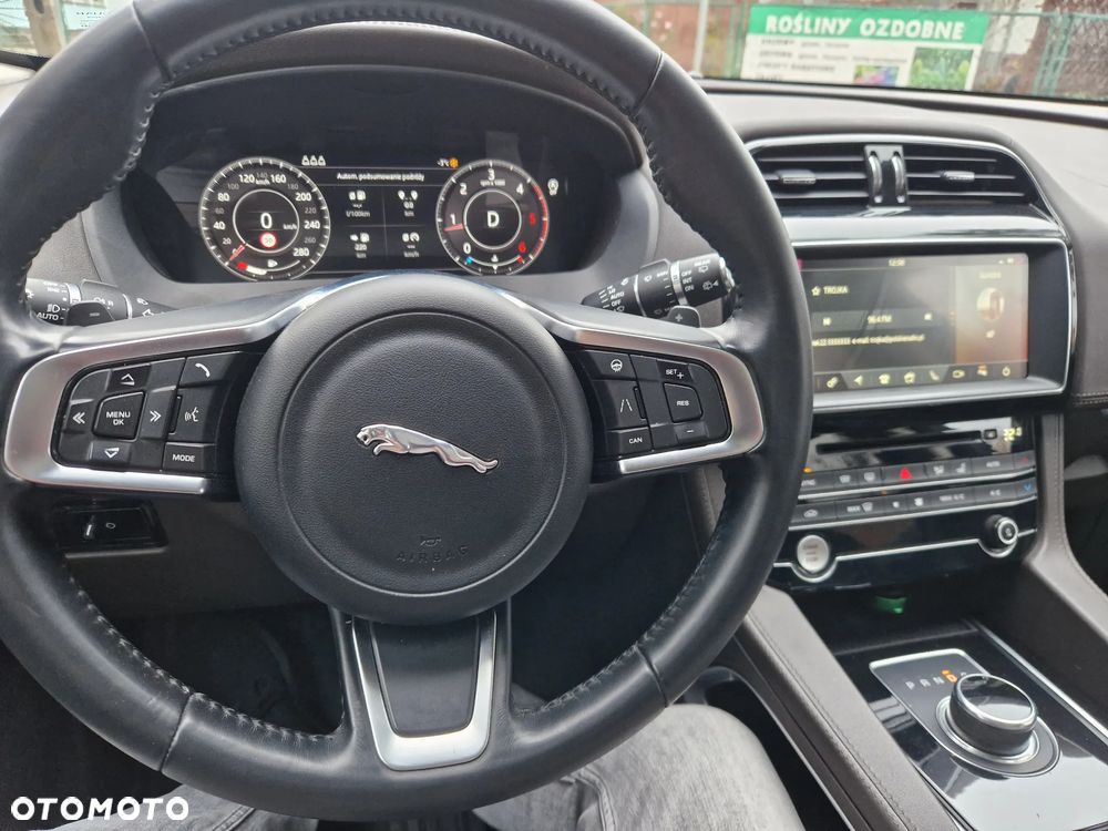 Jaguar F-Pace 2.0 i4D AWD Portfolio - 10