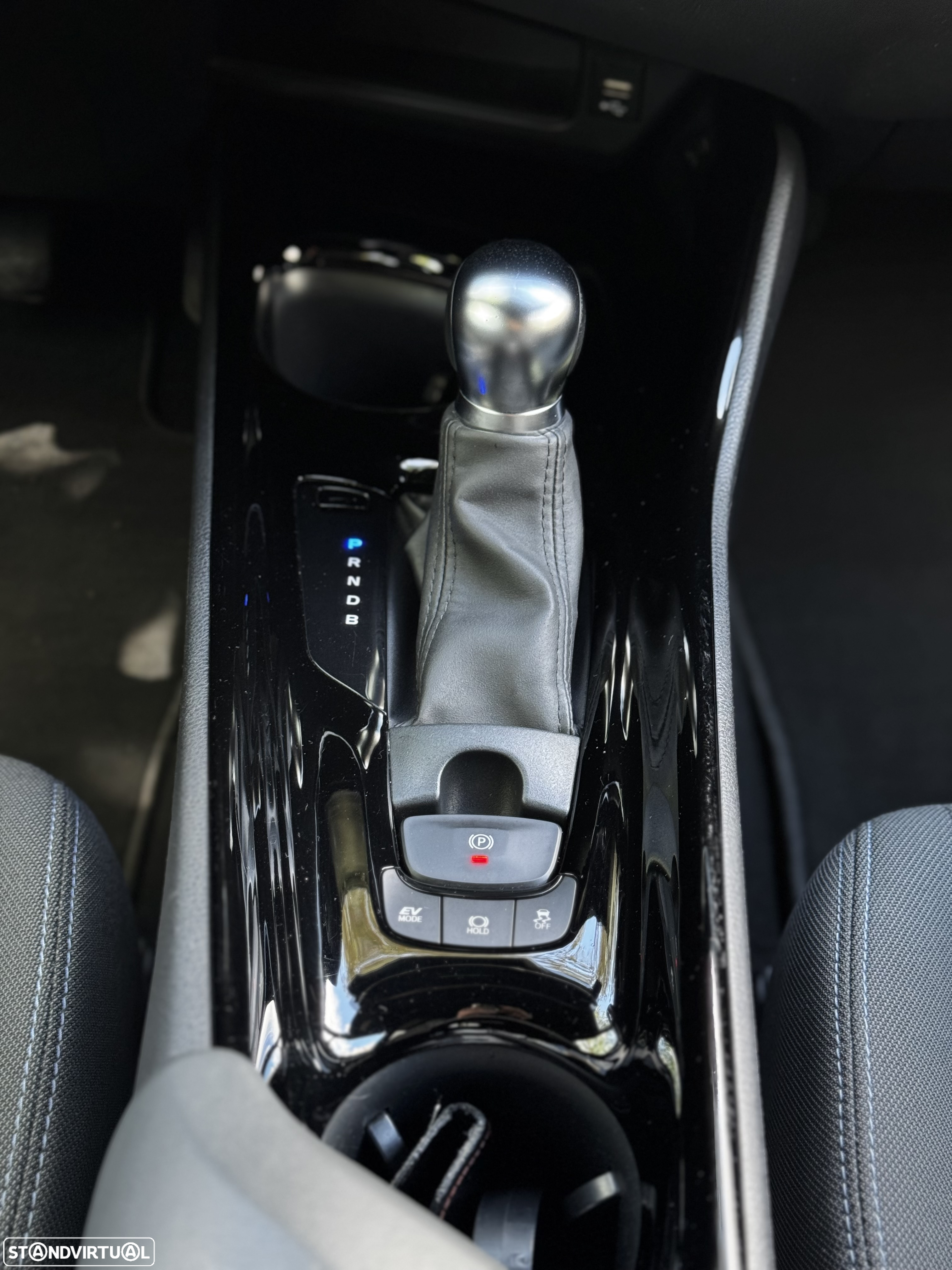 Toyota C-HR 1.8 Hybrid Square Collection - 15