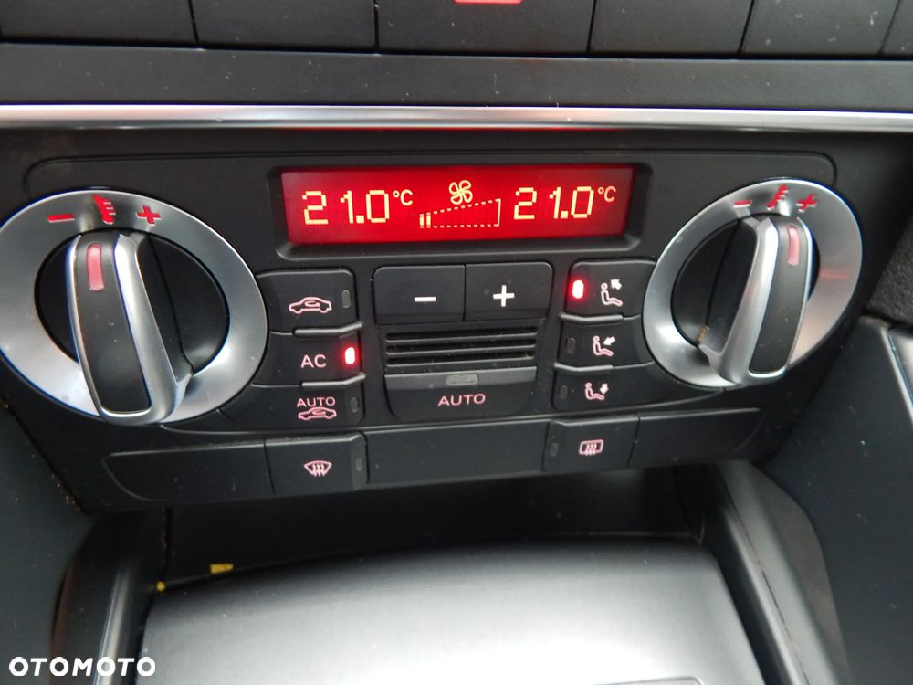 Audi A3 Sportback 1.6 TDI Attraction - 24