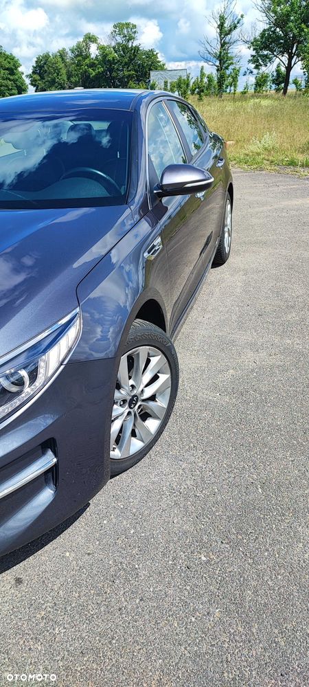 Kia Optima - 7
