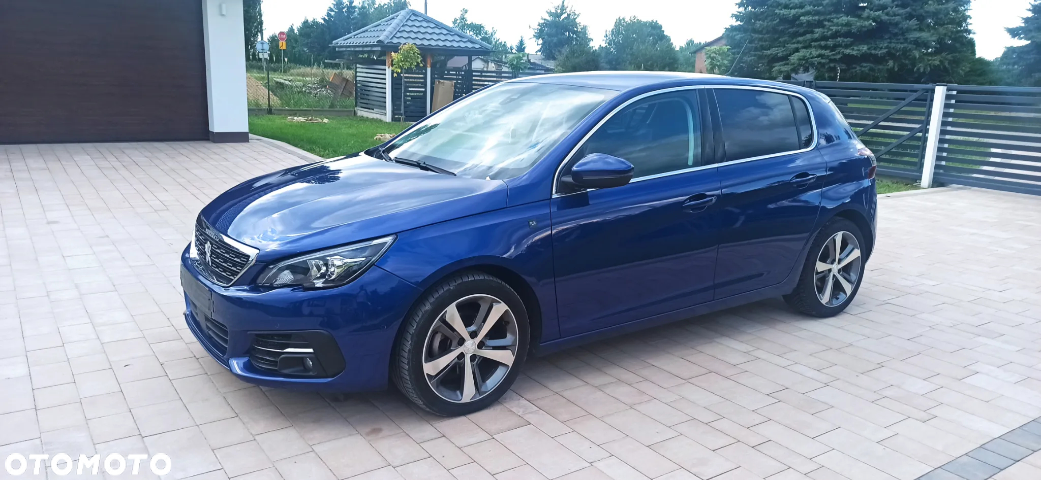 Peugeot 308 BlueHDi 130 EAT8 GT - 8