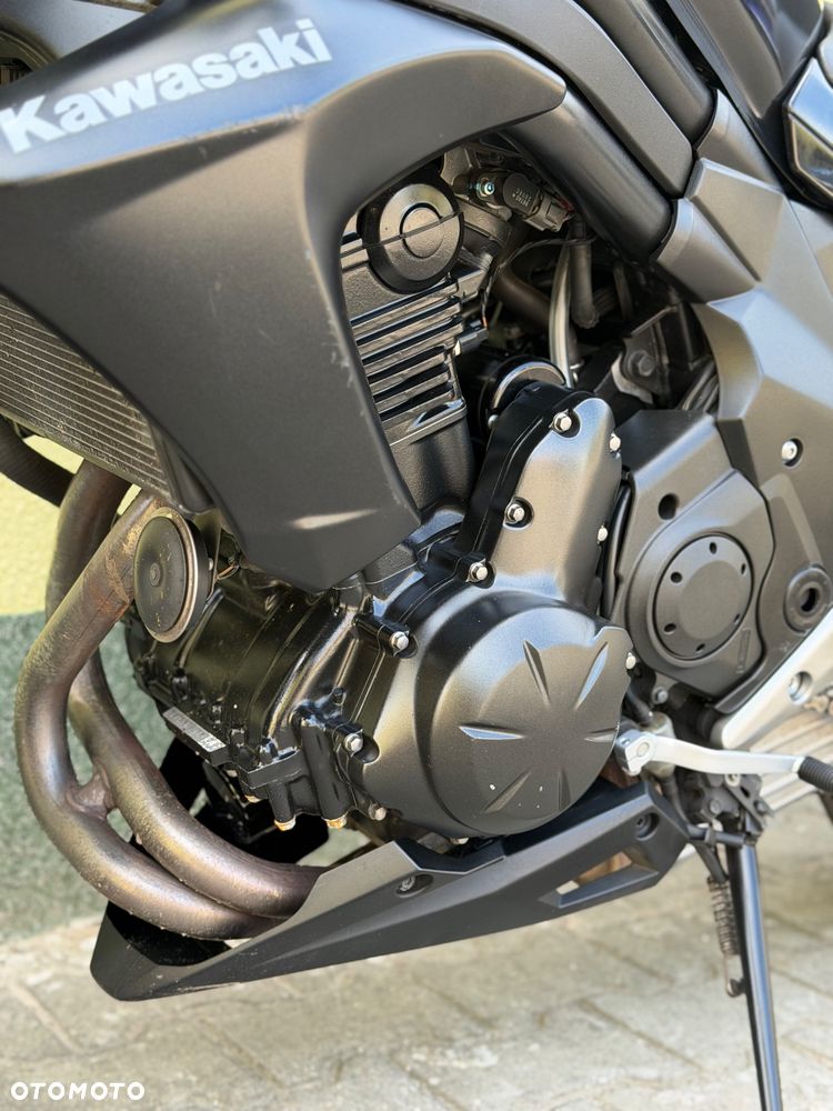 Kawasaki ER - 32
