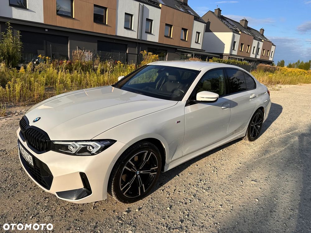 BMW 318I 2023 photo 2
