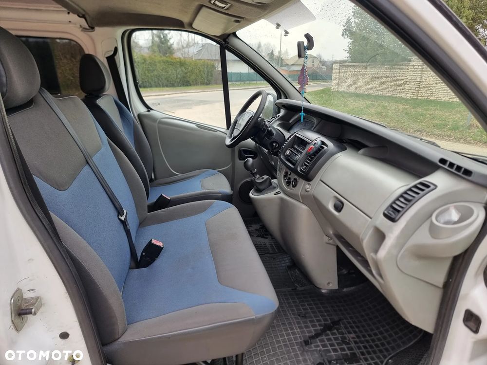Renault Trafic - 10