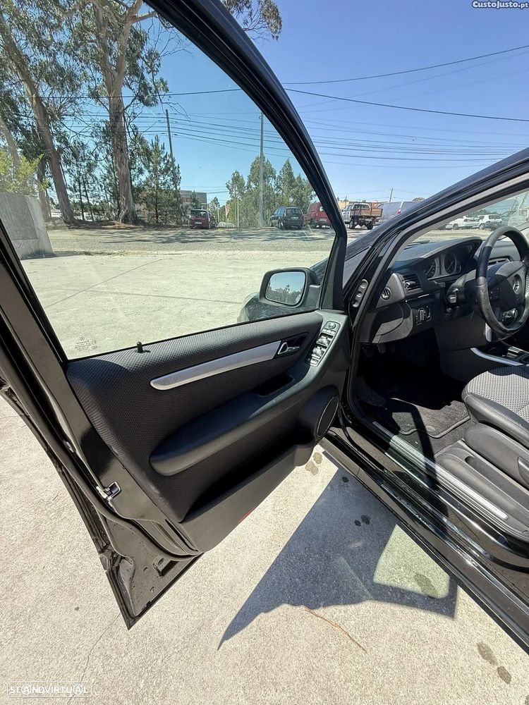 Mercedes-Benz B 180 CDI - 12