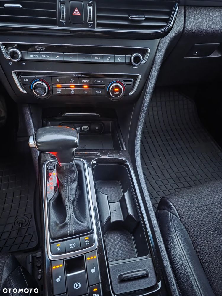 Kia Optima 1.7 CRDI L DCT - 17