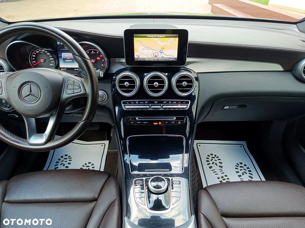 Mercedes-Benz GLC 350 e 4-Matic - 28