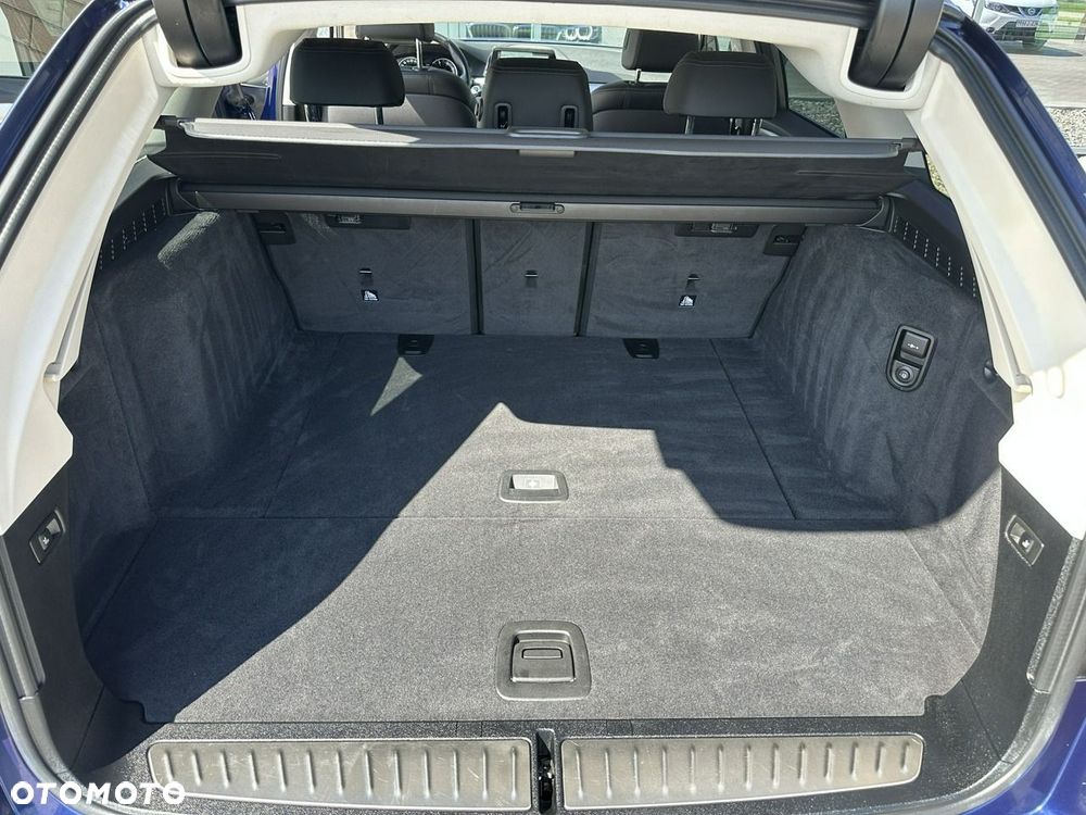 BMW Seria 5 520d - 35