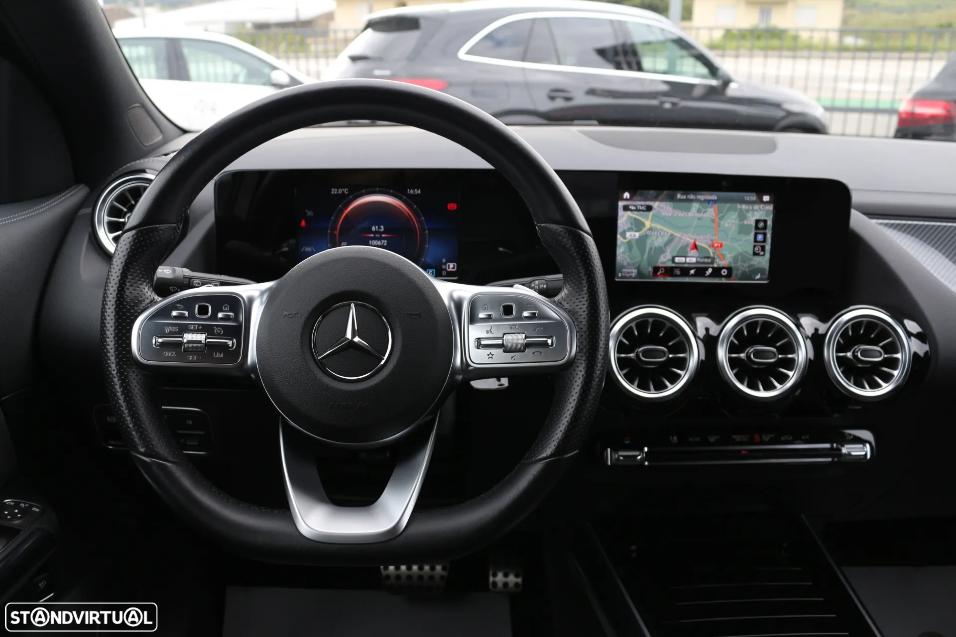 Mercedes-Benz GLA 200 d AMG Line - 16