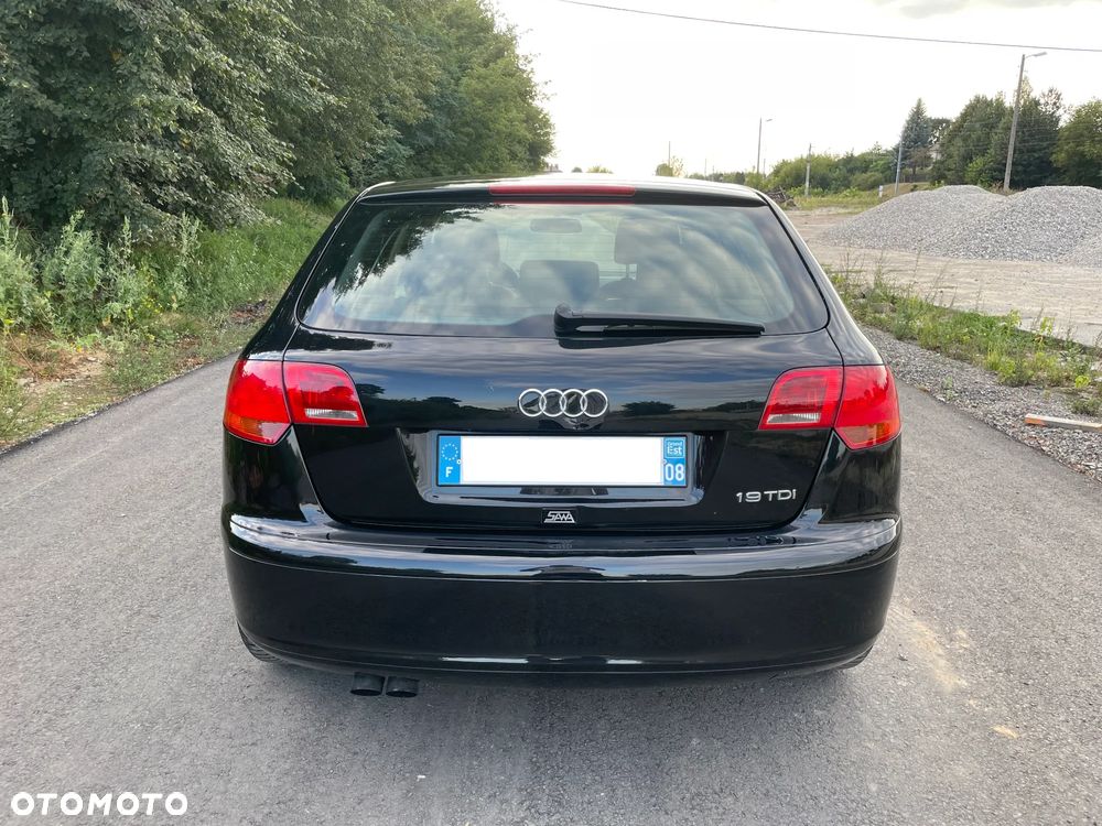 Audi A3 Sportback 1.9 TDI Attraction - 6