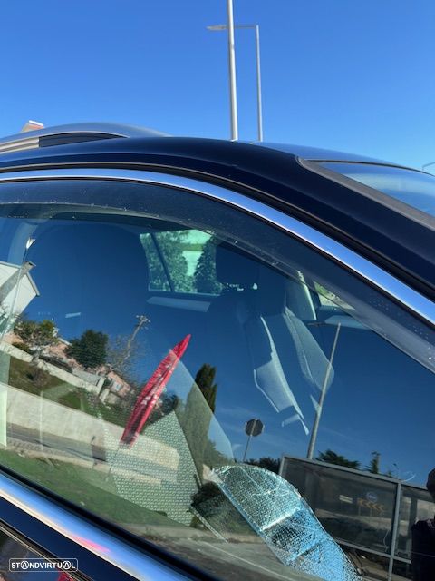 VW Tiguan 1.6 TDI Confortline - 29