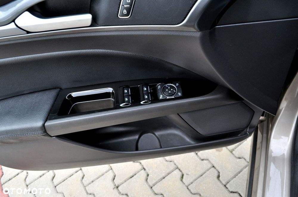 Ford Mondeo 2.0 TDCi ECOnetic Titanium - 17